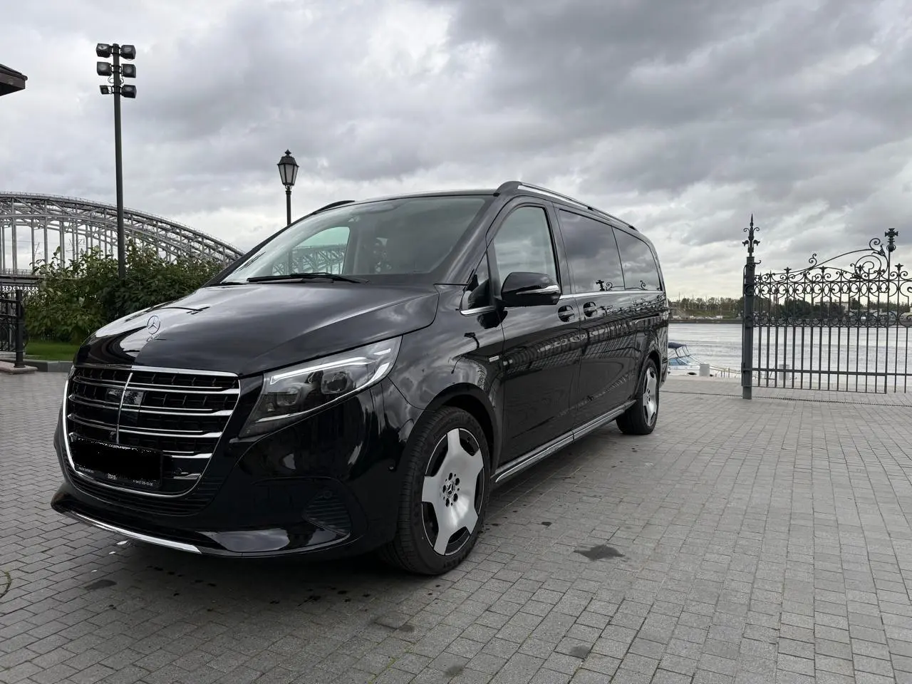 Mercedes V-Class 2025