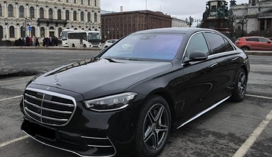 Mercedes S-Class W223, 2 seats